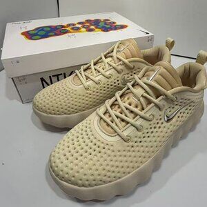 Nike Mind 002 Sneakers